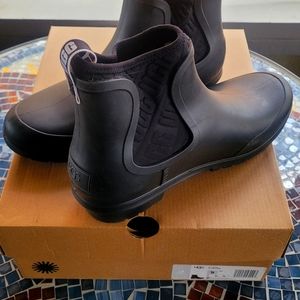 UGG RainBoots Size 9